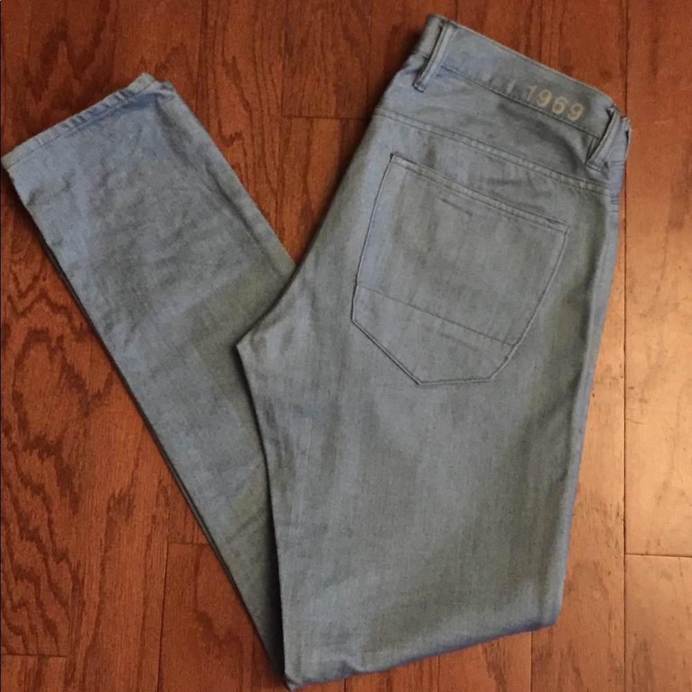 Gap 1969 super skinny 31x32 lt blue jeans